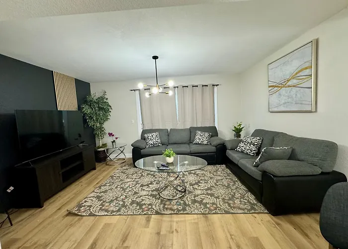 Apartment Beautifully Renovated Townhouse *